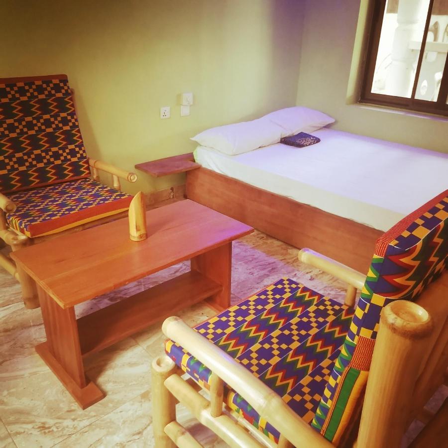 Scorpion Hill Lodge Busua Номер фото