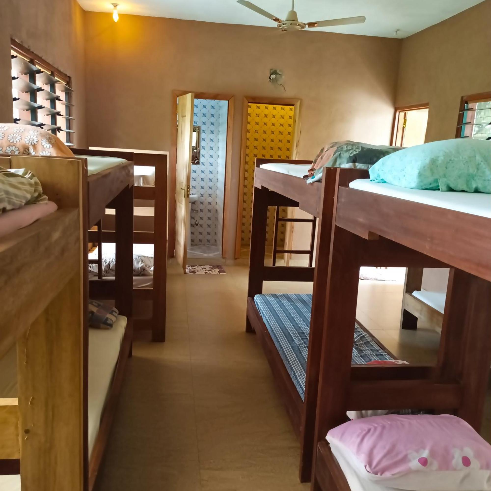Scorpion Hill Lodge Busua Номер фото
